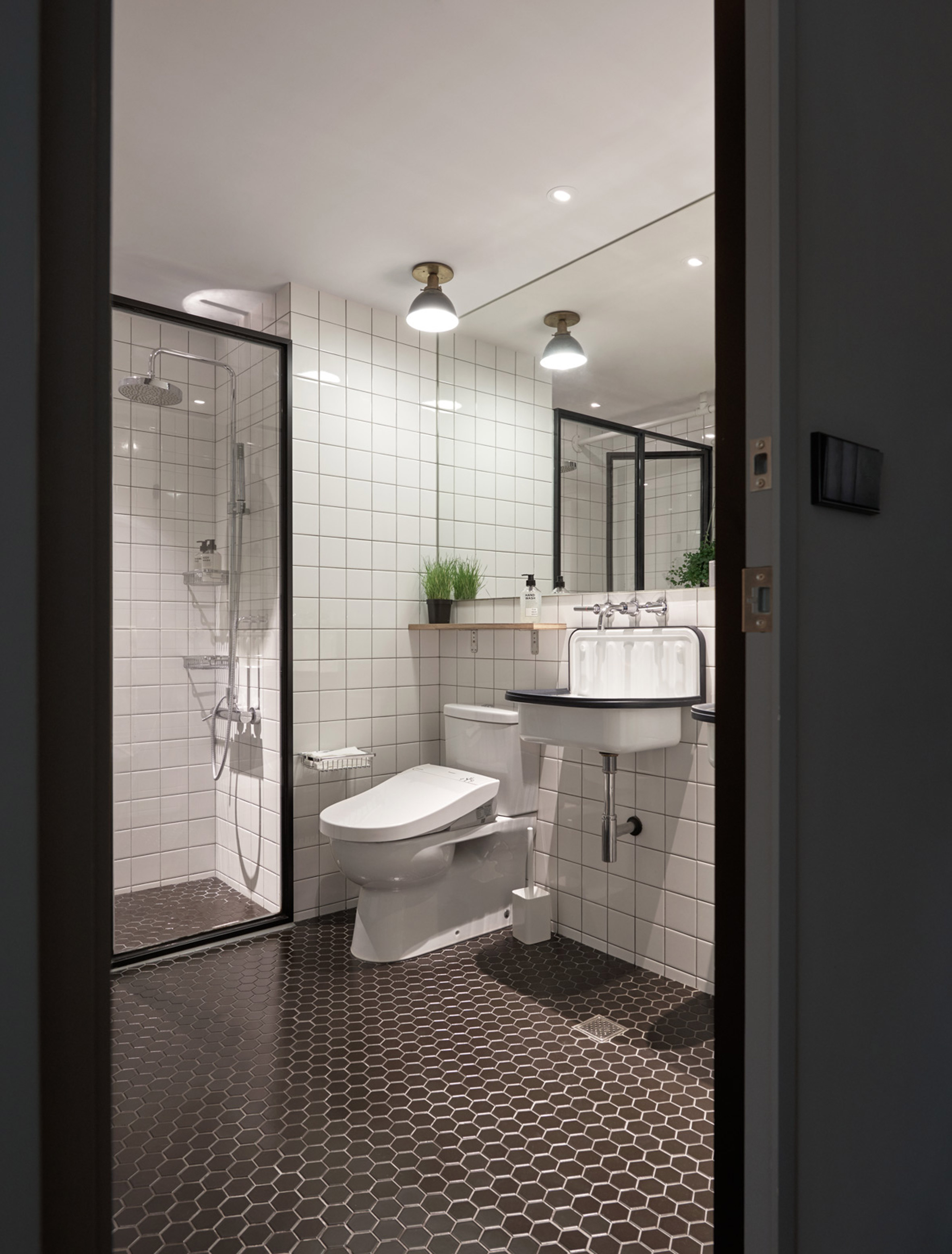 badkamer-klein-appartement