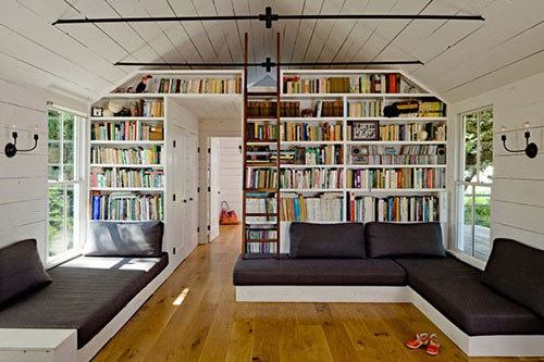Boekenkast in de woonkamer