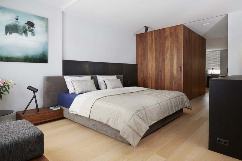 Complete luxe slaapkamer suite op zolder