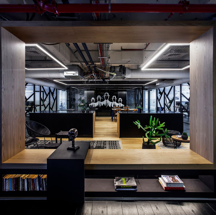 Dit stoere kantoor is ontworpen ontwerpstudio Turman Romano