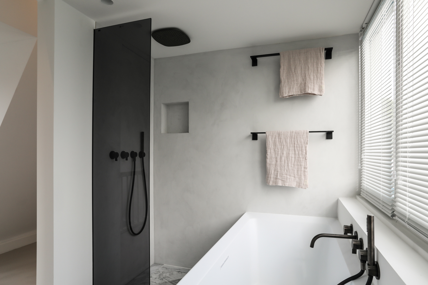 Exclusieve badkamer in een luxe turnkey penthouse appartement