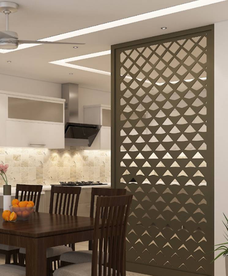 Ook deze metalen scheidingswand met een geometrisch ontwerp van Qiusuo ziet er super mooi uit, geplaatst tussen de keuken en eethoek in de woonkamer.