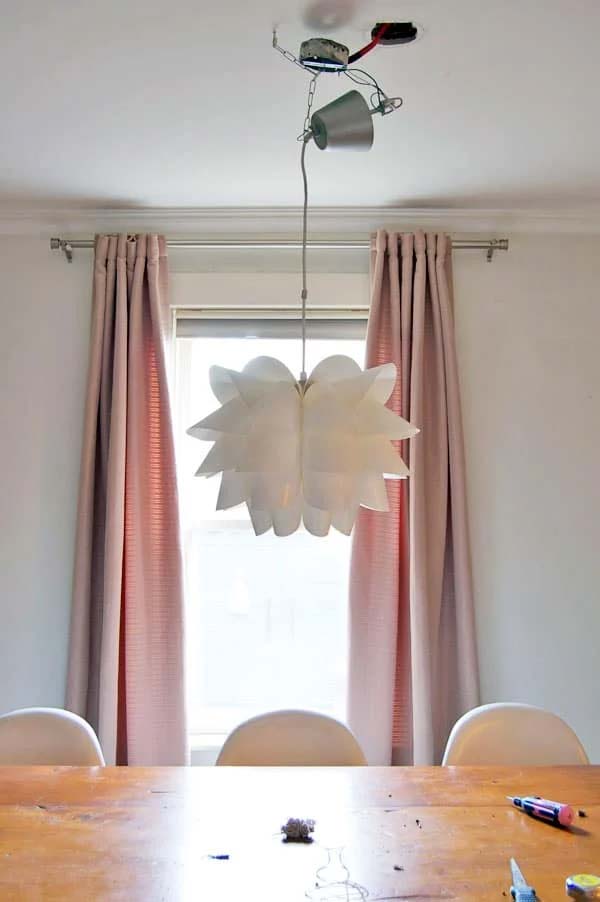 hanglamp aan plafond verplaatsen