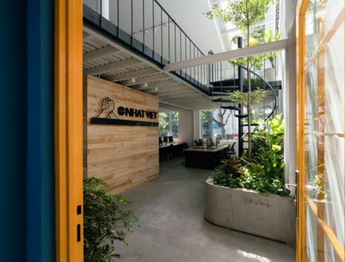 Het stoere kantoor van architectenbureau Nhat Viet JSC
