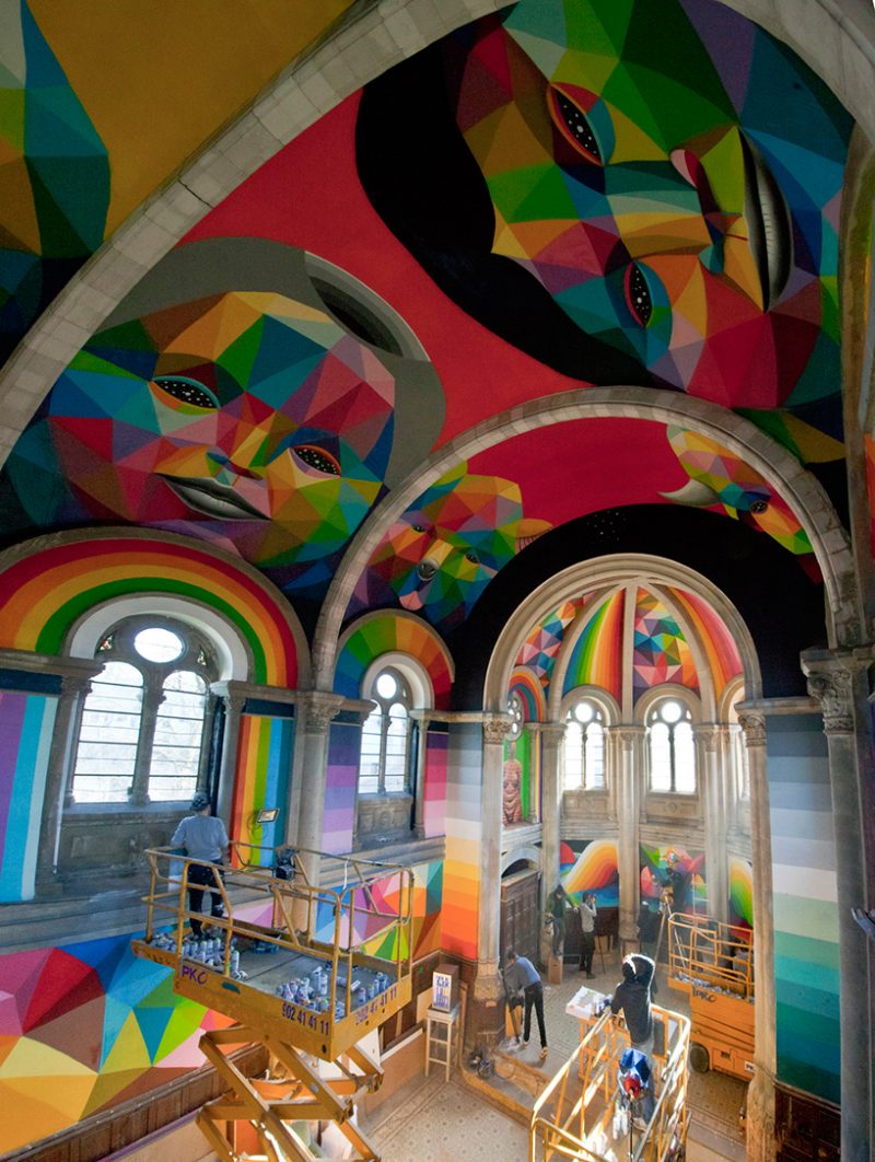 Honderd jaar oude kerk omgetoverd tot kleurrijk skatepark