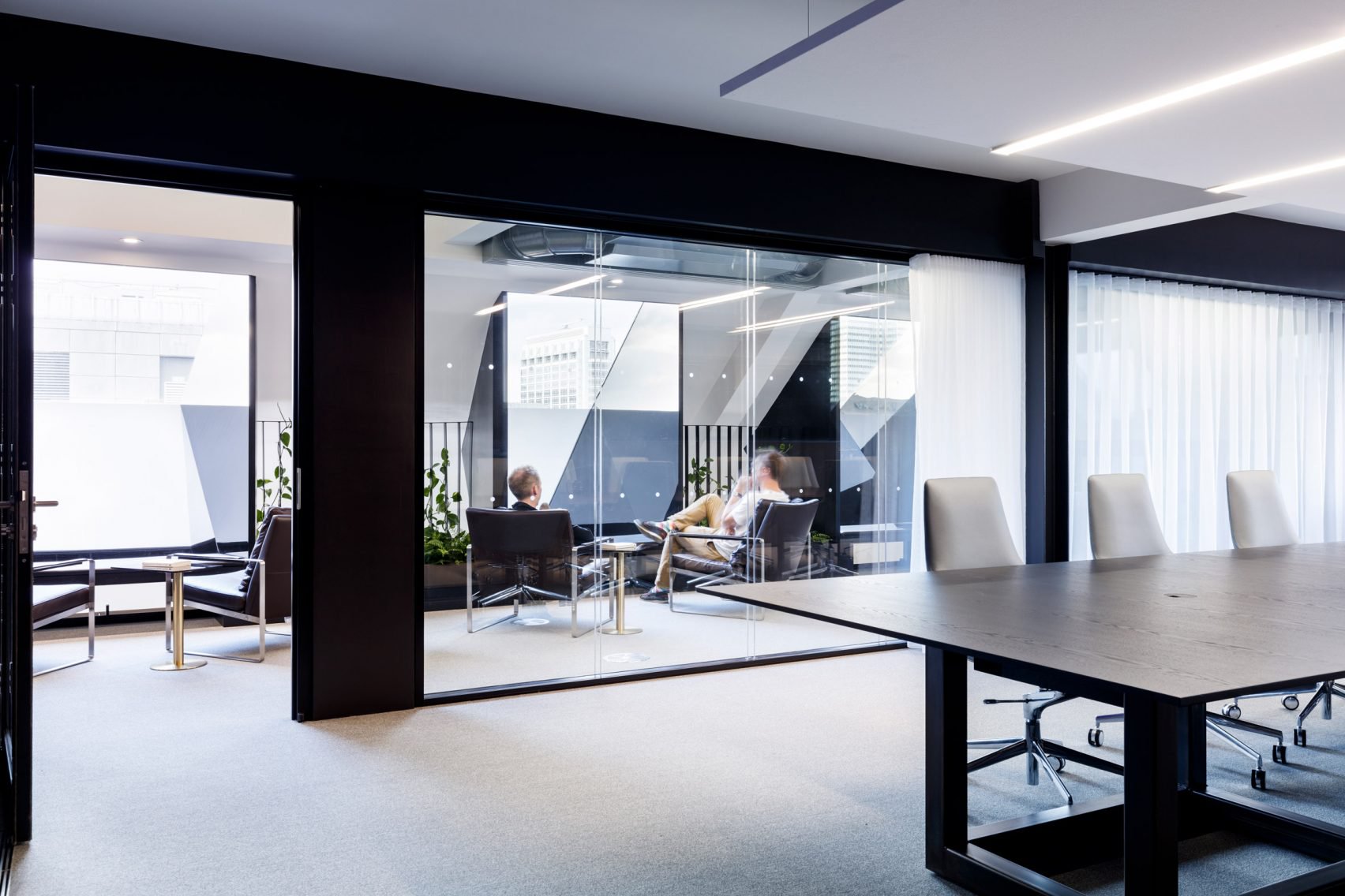 Dit is het moderne kantoor van van Slack, waar ook gekozen is voor moderne ledverlichting.