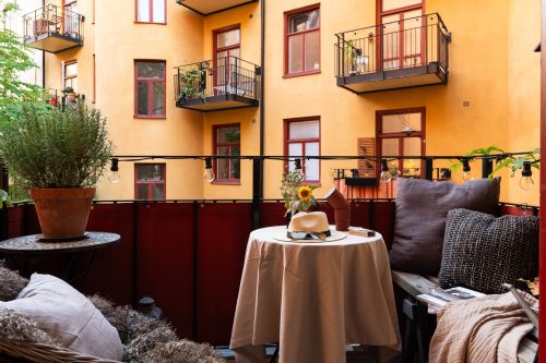 knus eethoekje klein balkon