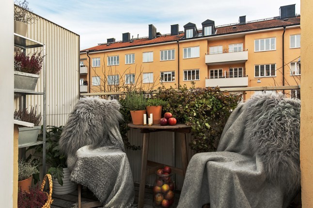 In dit kleine Scandinavische appartement vind je hele leuke woonideeën!
