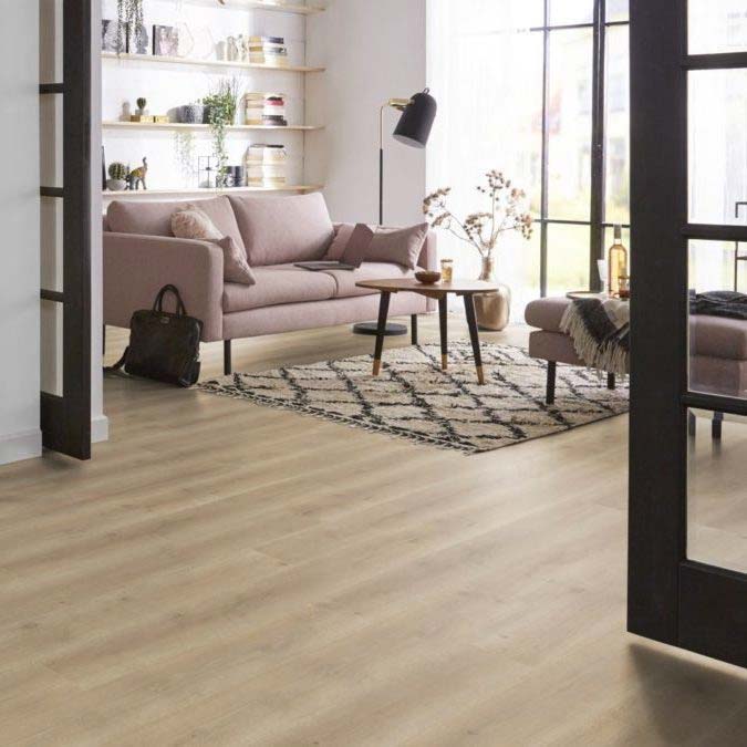 mooie kleur laminaat houtlook vloer