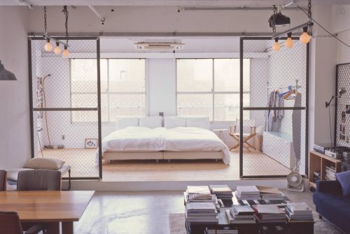 Open slaapkamer van loft in Tokyo