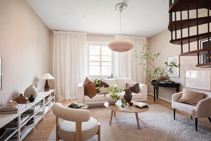Een vloerkleed is absoluut een musthave in een Scandinavische woonkamer. Een vloerkleed is absoluut een musthave in een Scandinavische woonkamer.