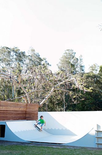 Een skate ramp in huis