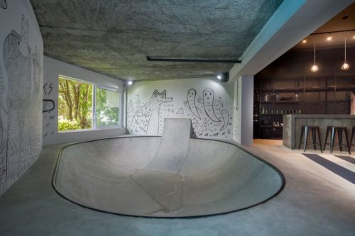 Een skate ramp in huis
