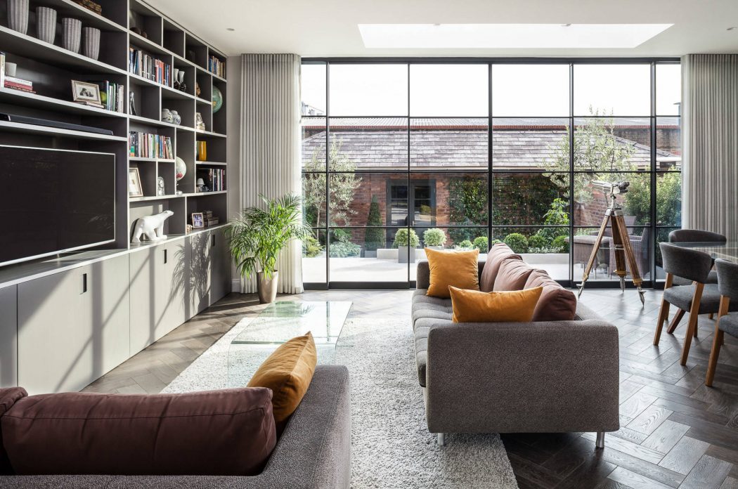Verwonderlijk Deze woonkamer heeft een inspirerende uitbouw gekregen! | Huis MX-03