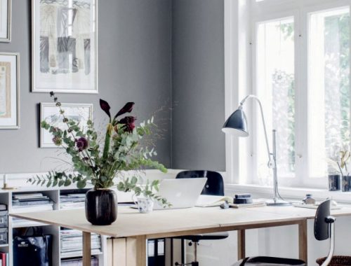 Zo heeft Deense interieurstyliste Cille Grut een hele fijne werkplek gecreëerd in haar woonkamer!